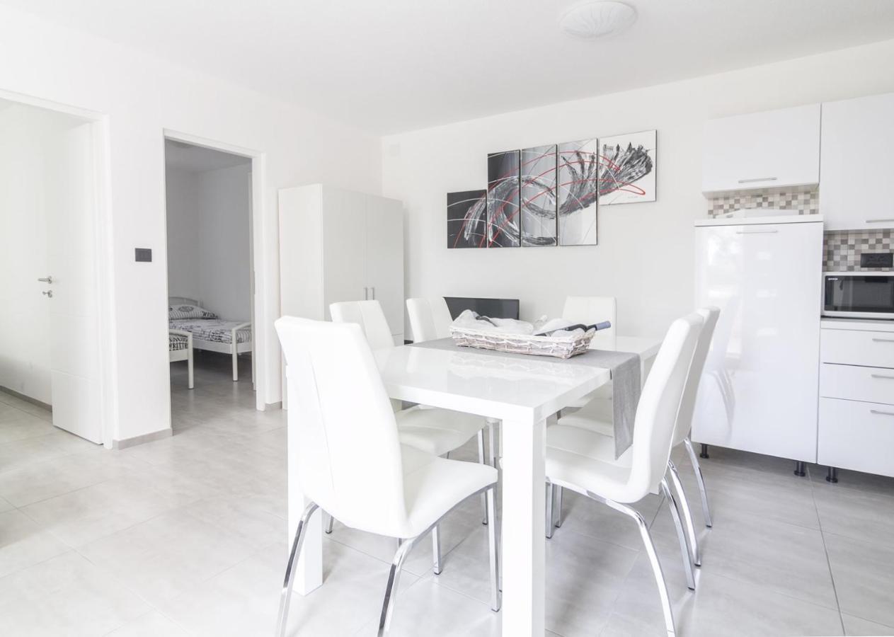 New Family 2 Bedroom Apartment Воднян Экстерьер фото