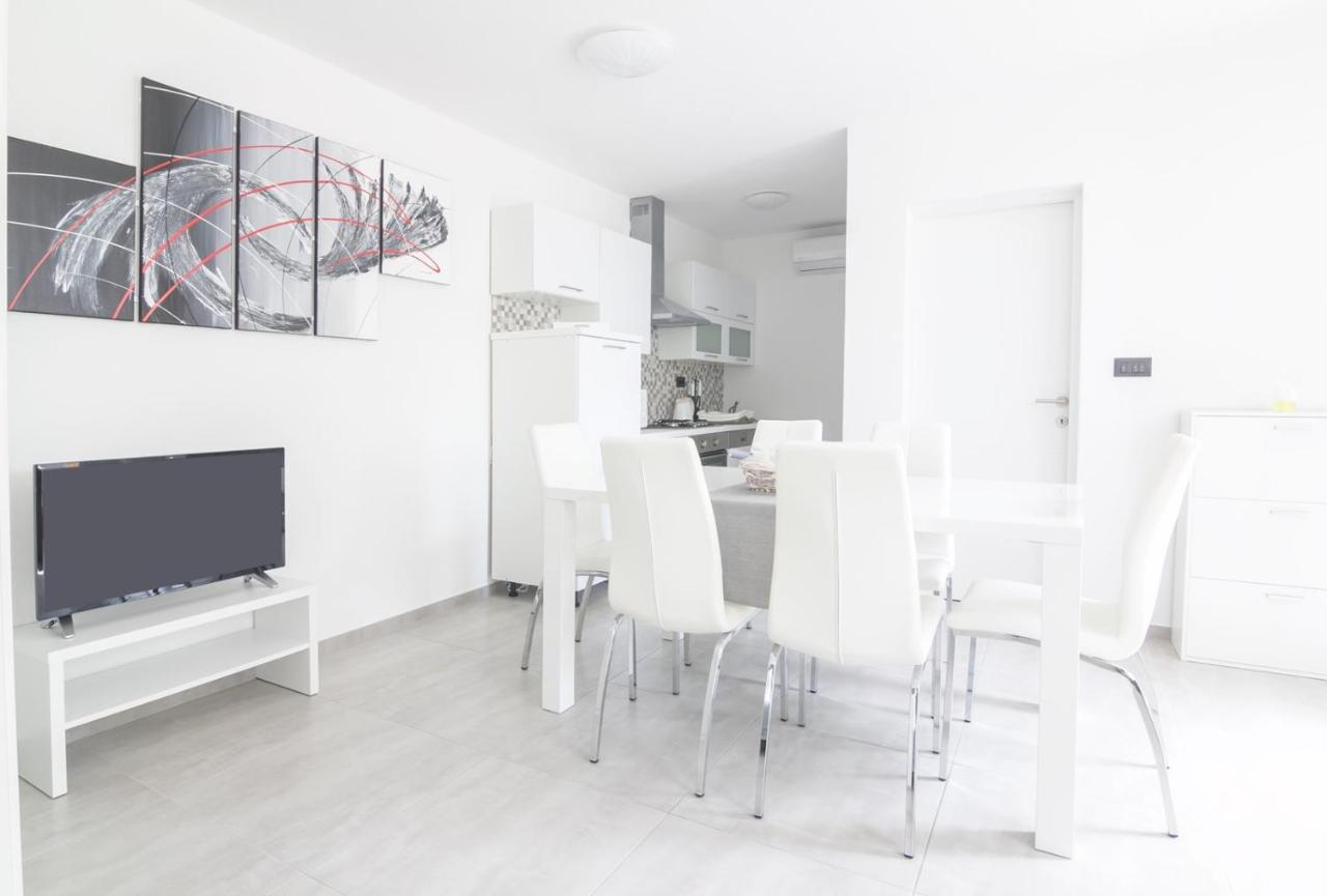 New Family 2 Bedroom Apartment Воднян Экстерьер фото